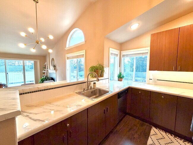 Foto del edificio - 16101 Bothell Everett Hwy