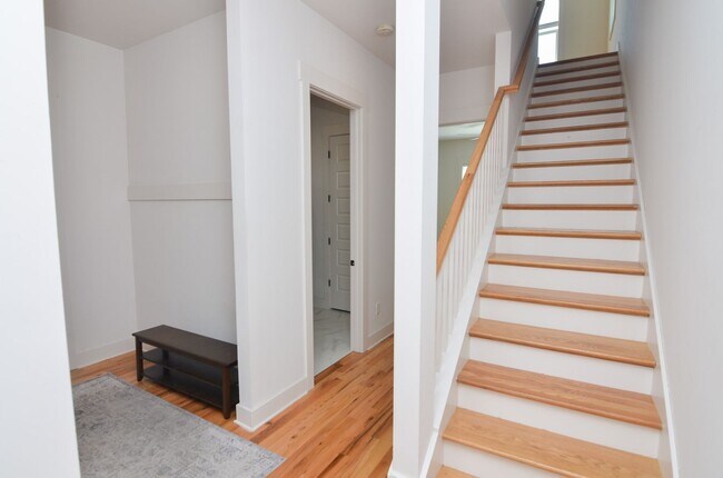 Foto del edificio - 411 Mcadoo Ave