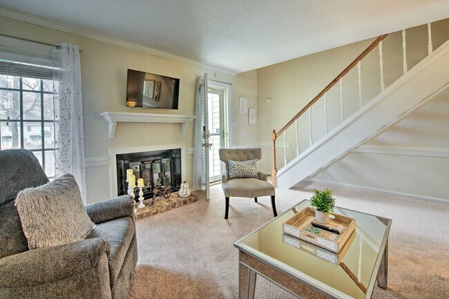 Building Photo - 2502 St Christopher Cir SW