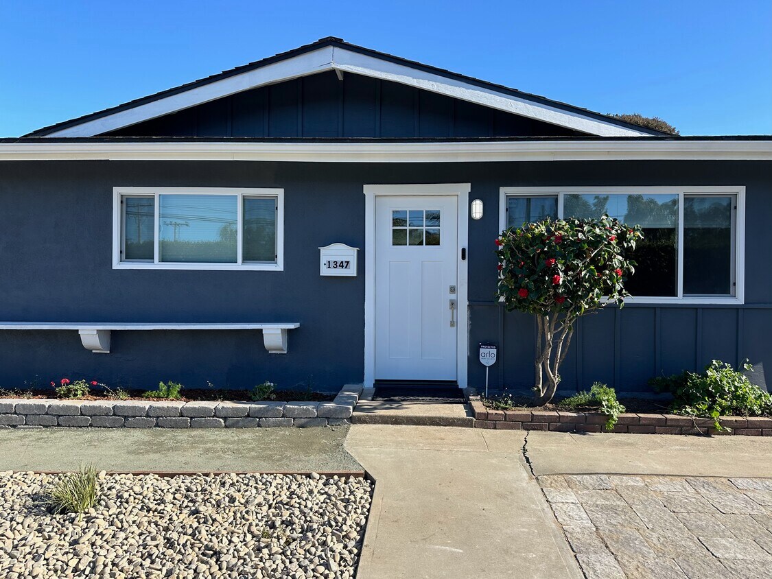 Primary Photo - 1347 Madonna Rd