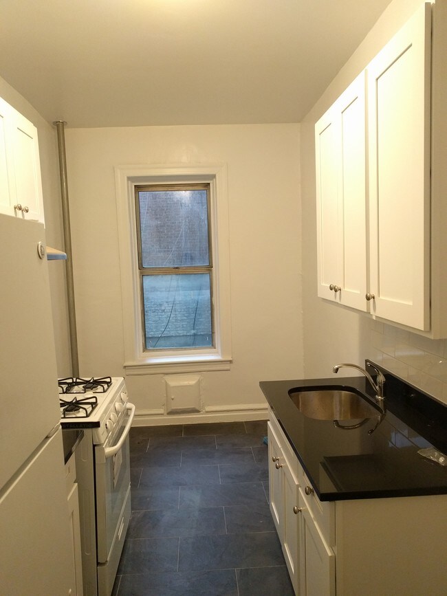 Building Photo - 5301 Snyder Ave