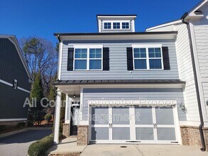 Building Photo - 5728 Taylor Wy