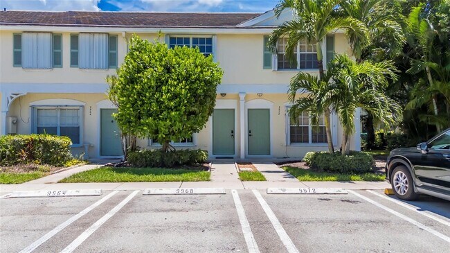 Foto del edificio - 9968 NW 57th Manor