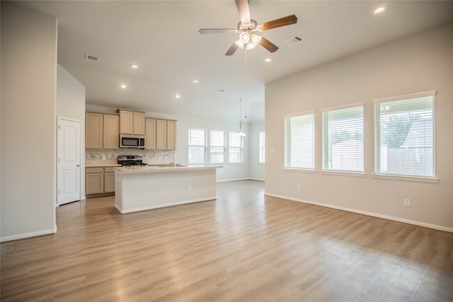 Foto del edificio - 111 Hollow Terrace Ct