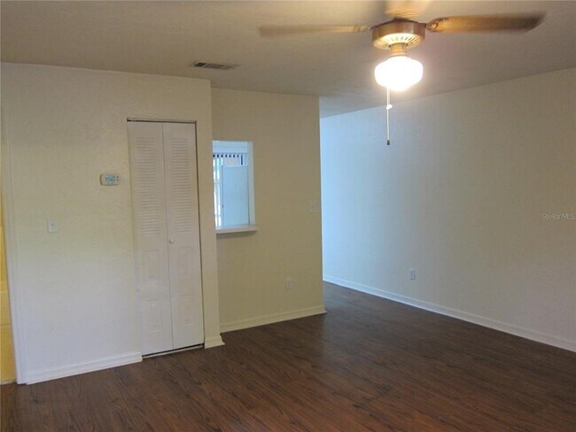 Building Photo - 4021 SW 37th St