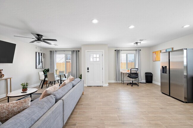 Foto del edificio - 1732 E Elwood St