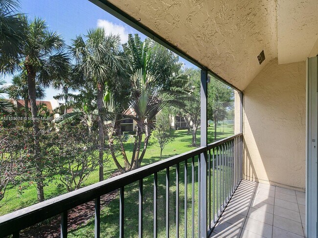 Foto del edificio - 2935 SW 22nd Ave