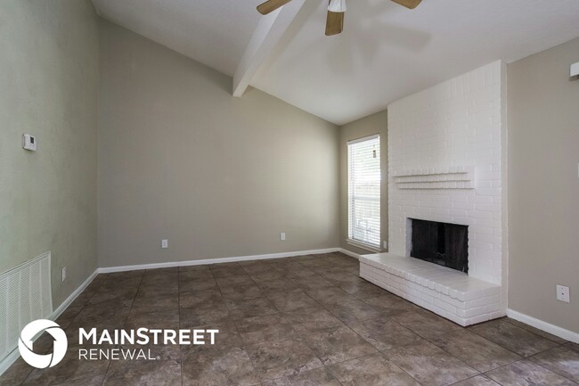 Building Photo - 24111 Spring Gum Dr