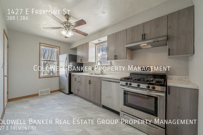 Foto del edificio - 1427 E Fremont St