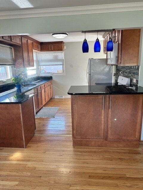 Foto del edificio - 312 N Reuter Dr