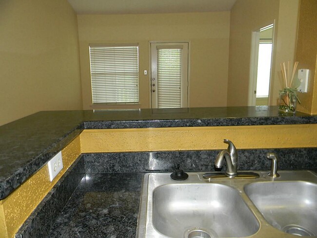 Building Photo - 1330 Old Spanish Trail