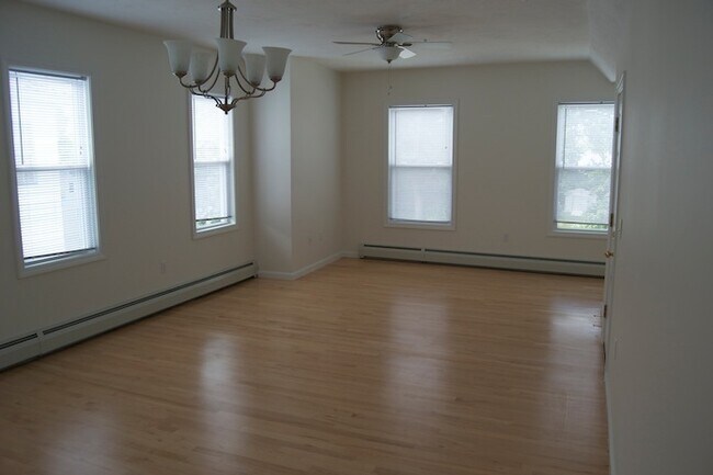 Foto del edificio - 27 Haynes St