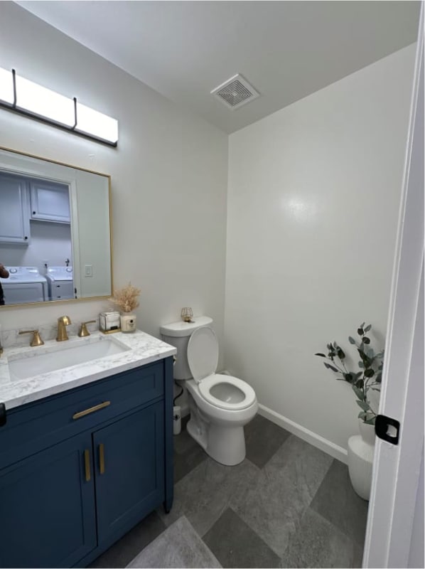 Building Photo - 136 Lakehurst Dr