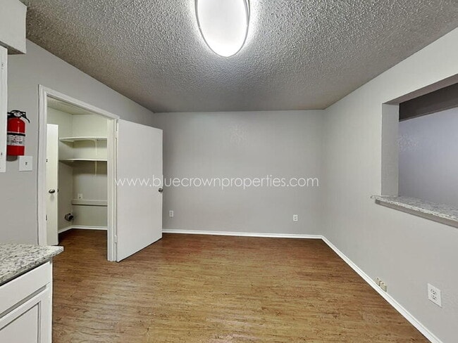 Building Photo - 648 S Rogers Rd