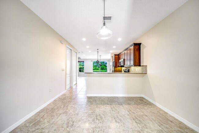 Foto del edificio - 4543 Tara Cove Way