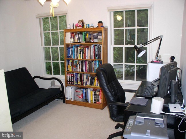 Building Photo - 24 Park Vista Ct