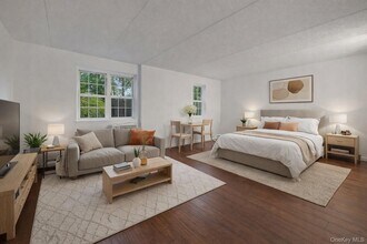 Building Photo - 4 Consulate Dr