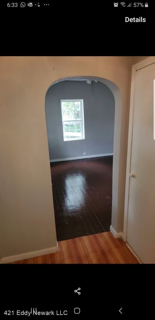 Building Photo - 3 br, 1 bath House - 262 W Main St