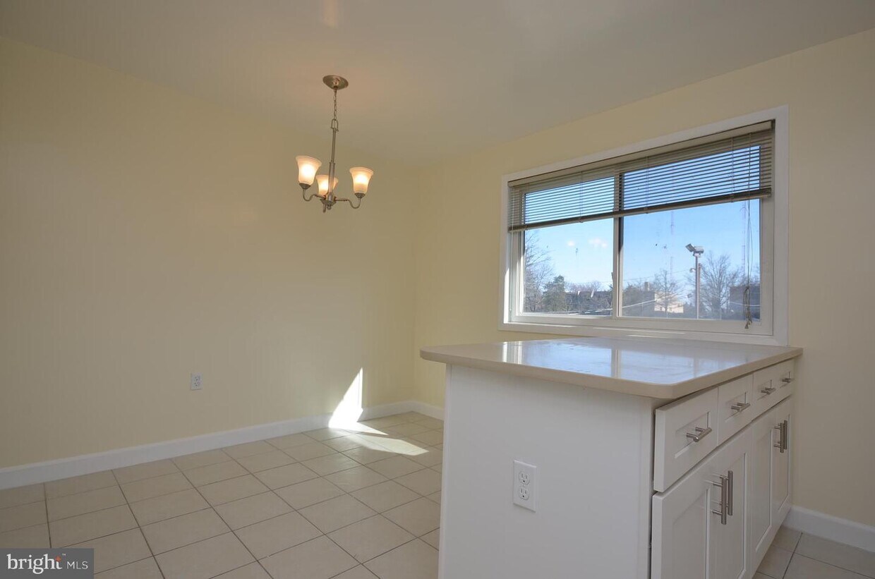 11601 Elkin St Unit 202, WheatonGlenmont, MD 20902 Condo for Rent in