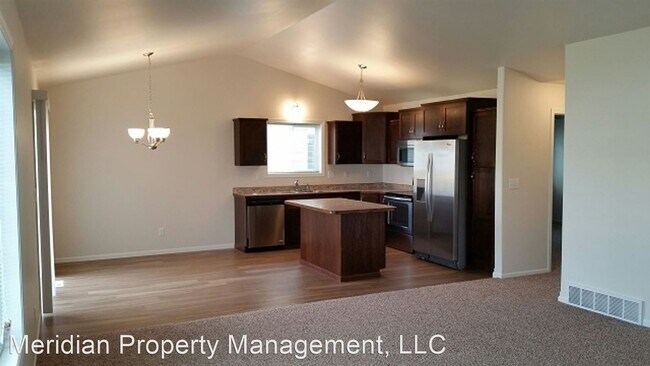 Building Photo - 3 br, 2 bath House - 1325 5th St NW