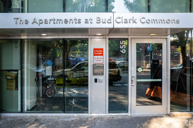 Building Photo - Bud Clark Commons