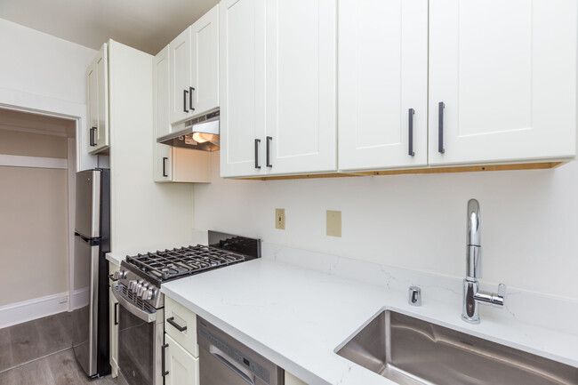 Interior Photo - Vue De Lac Apartments