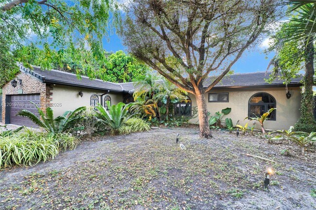 Foto del edificio - 15830 SW 139th Ave