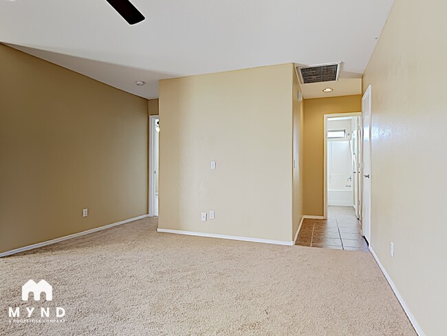 Building Photo - 24 W Ingram St