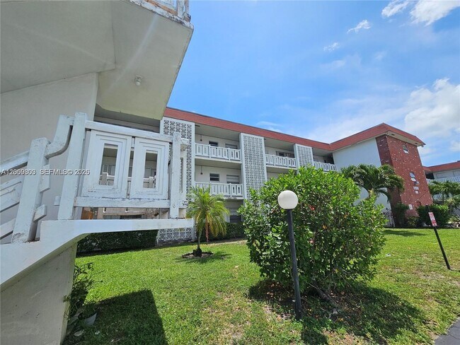 Foto del edificio - 1490 NW 43rd Ave