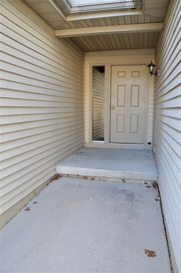 Building Photo - 6215 Loretta Lane