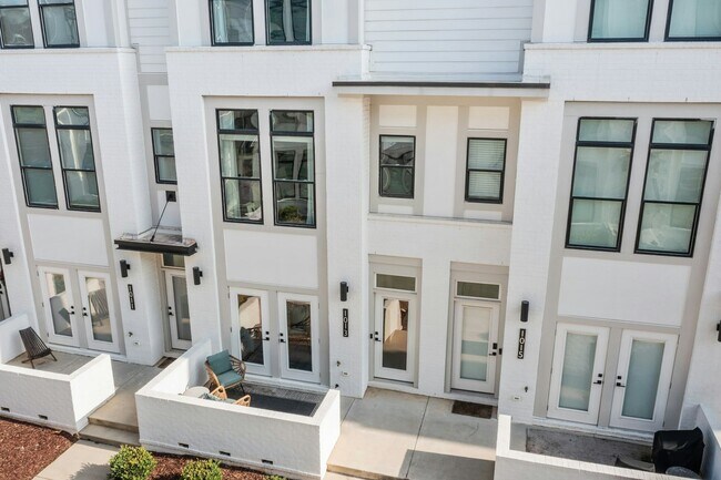 Foto del edificio - 1013 Wesley Terrace Ave