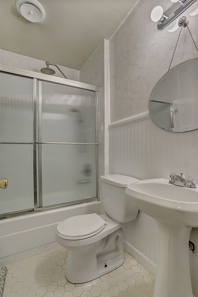 Foto del edificio - 1403 Tanglewood Dr