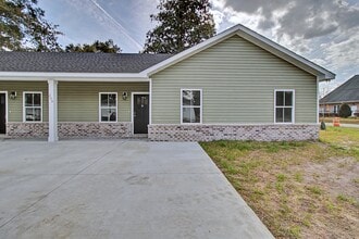 Building Photo - 205 Bagley Ave