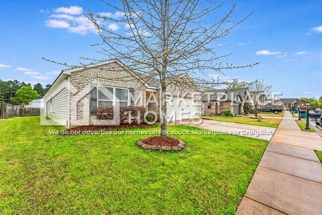 Foto del edificio - 2044 Laurel Lake Dr