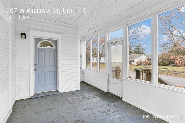 Building Photo - 207 W William St