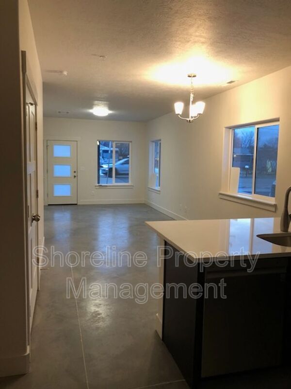 Foto del edificio - 2121 S Montana Ave