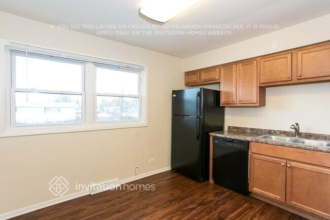 Foto del edificio - 825 W Manor Ct
