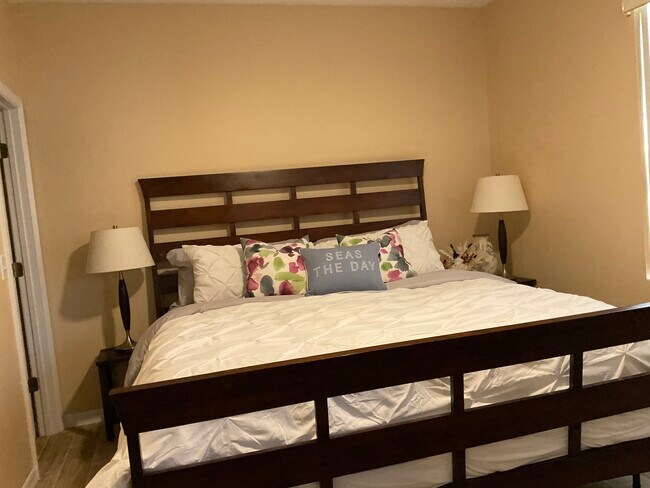 Suite principal king con - 515 Sunset View Dr