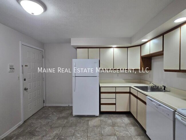 Foto del edificio - 20 Tall Pines Dr