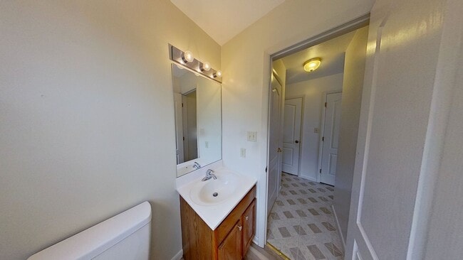 Building Photo - 214 Craigdan Dr