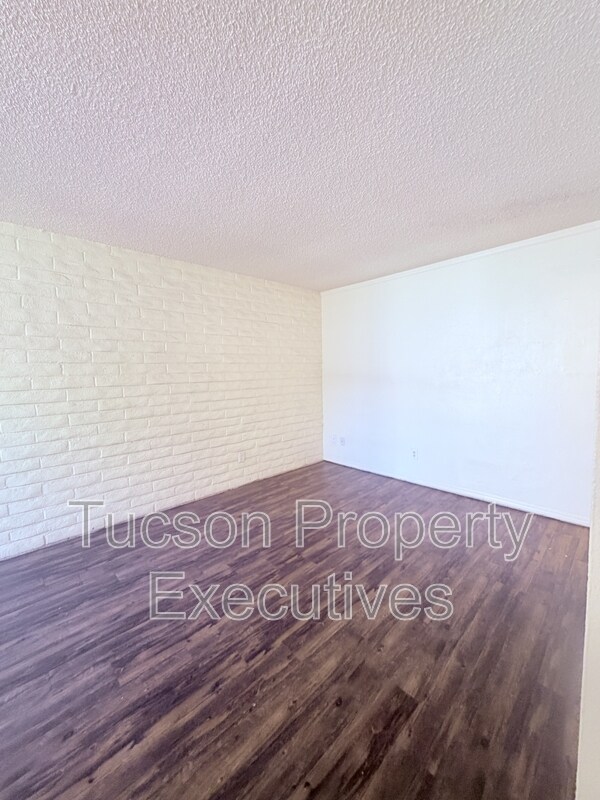 Foto del edificio - 20 N Leonora Ave