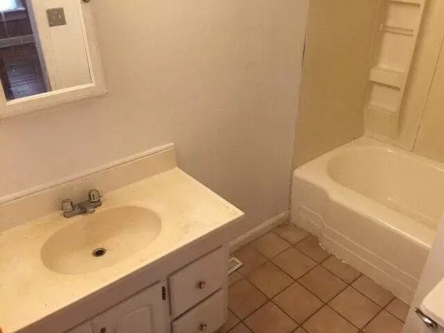 Baño - 80 McMillen Ave