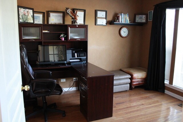 Foto del edificio - 530 Brookside Ave