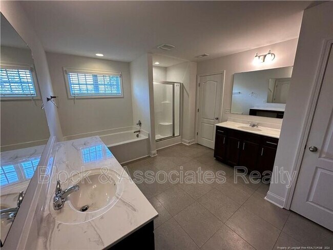 Foto del edificio - 454 Pittfield Run