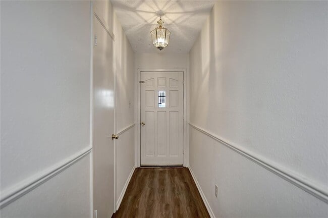 Building Photo - 17119 Bougainvilla Ln