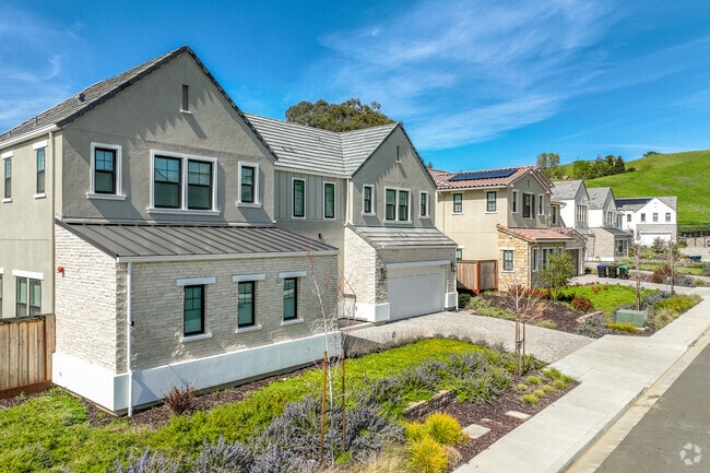 Building Front - Diamond Canyon