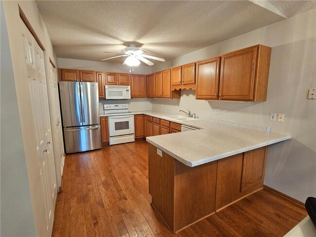 Building Photo - 4925 34th Ct NW