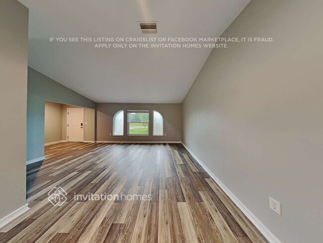 Building Photo - 79 Purus St