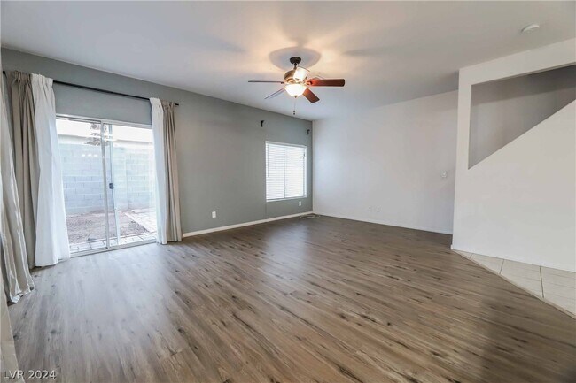 Building Photo - 2580 Land Rush Dr