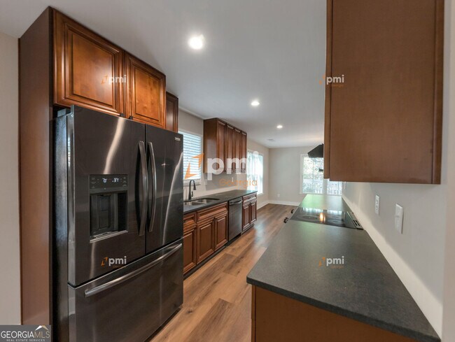 Foto del edificio - 9995 Rivertown Rd